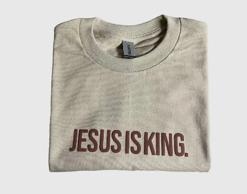 Jesus Is King. Graphic Tee