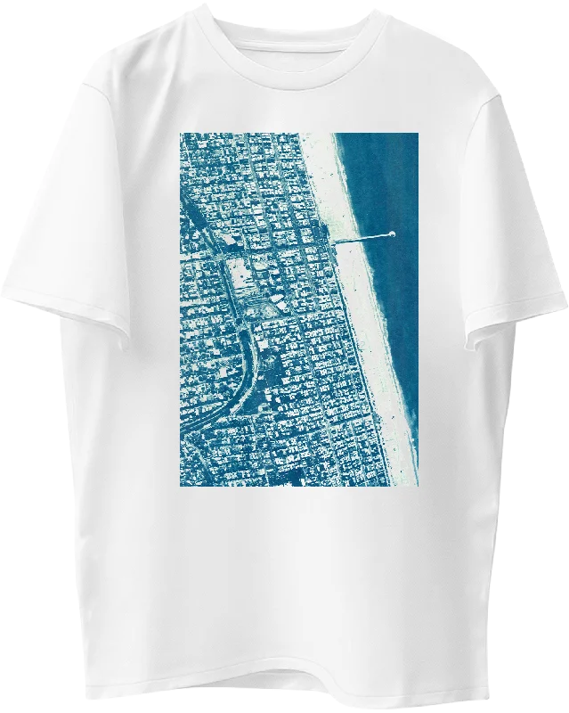 Manhattan Beach Graphic Tee